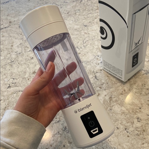 Brand New! BlendJet Portable Blender - Picture 2 of 4